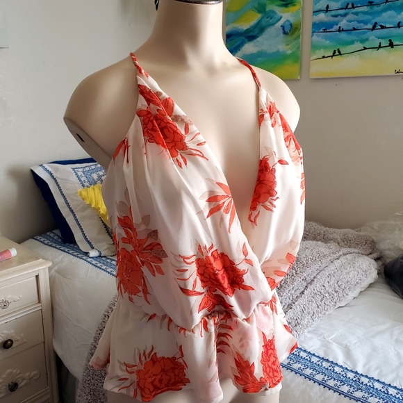 β₯οΈHP Astr Mini wrap V neck Blouse or top NWT β€οΈ HOSTESS PICK β€οΈ - Picture 9 of 14